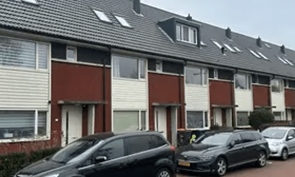 Kamer | 143m² | €2950,-