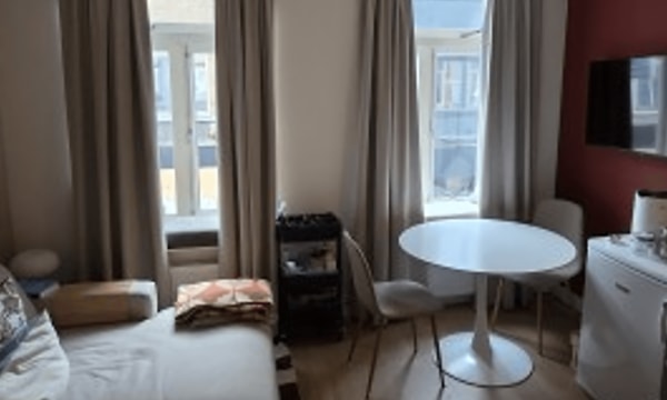 Studio | m² | €900,-