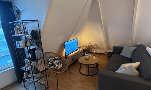 Kamer | m² | €450,-