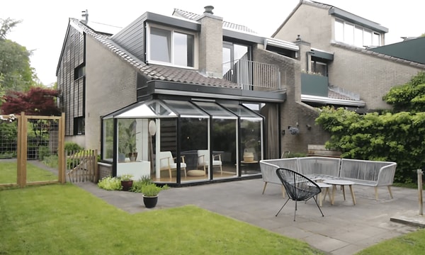 Kamer | 110m² | €1995,-