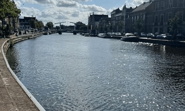 Kamer | 70m² | €2500,-