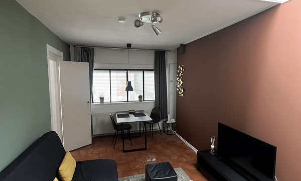Kamer | 30m² | €1050,-
