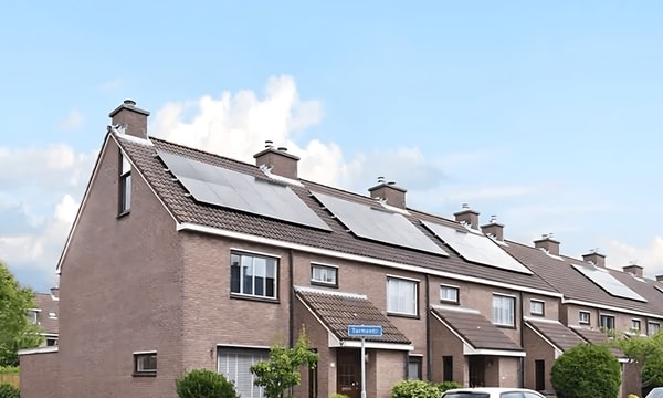 Kamer | 180m² | €1535,-