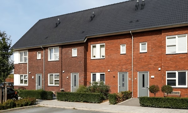 Kamer | 180m² | €1250,-