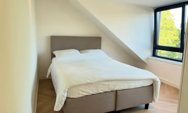 Kamer | m² | €780,-