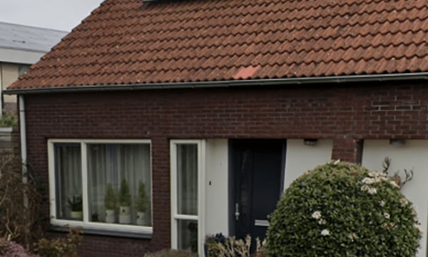 Kamer | m² | €932,-