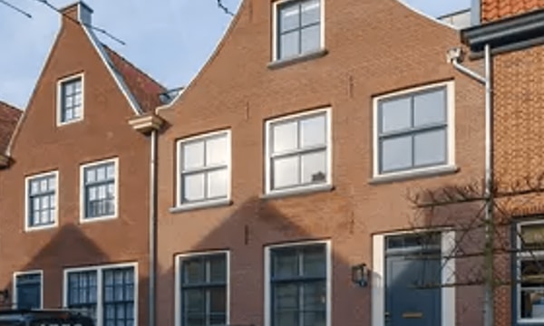 Kamer | 183m² | €4950,-