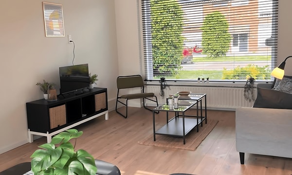 Huis | 106m² | €1200,-