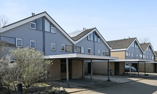 Huis | 122m² | €1200,-