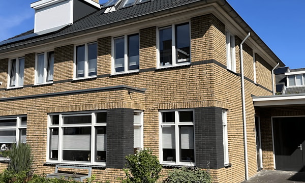 Huis | 156m² | €2700,-