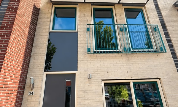 Kamer | 150m² | €1475,-