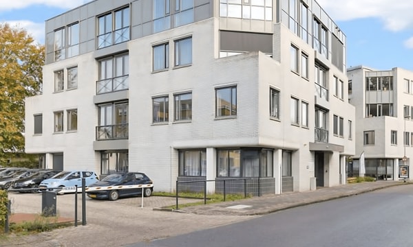 Kamer | 52m² | €8888,-