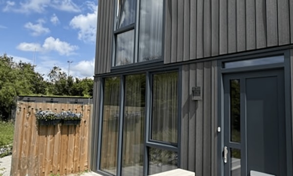 Kamer | m² | €879,-