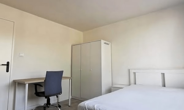Kamer | m² | €800,-