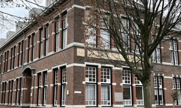 Studio | 35m² | Pastoor Erasstraat | €806,-