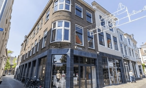 Huis | m² | €1600,-