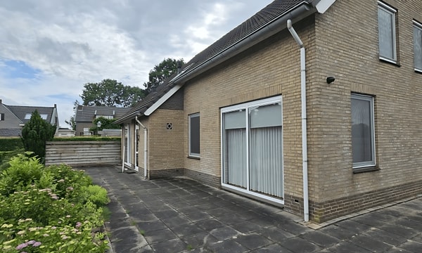 Huis | 120m² | €1875,-