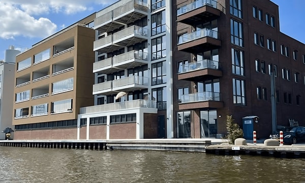 Huis | 77m² | €1925,-