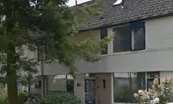 Kamer | 80m² | €1228,-