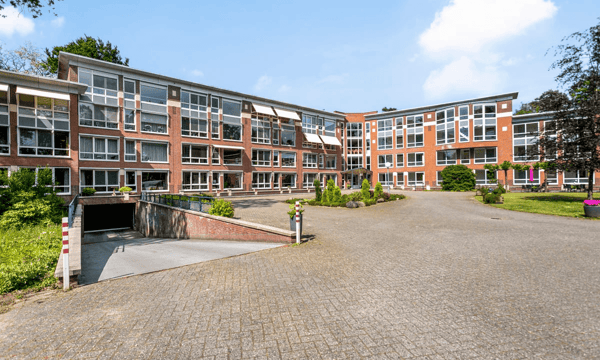Kantoor | 100m² | €1305,-