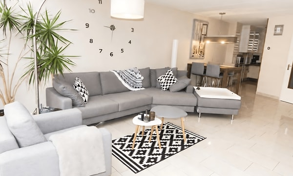 Kamer | 110m² | €2595,-
