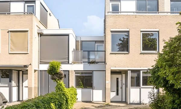 Kamer | 153m² | €3230,-