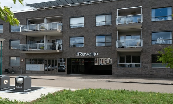 Kamer | 41m² | €1927,-