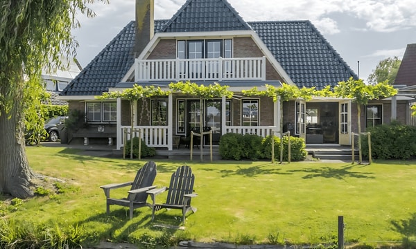 Huis | 140m² | €2295,-