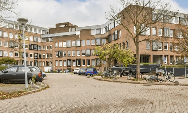 Kamer | 44m² | €1029,-