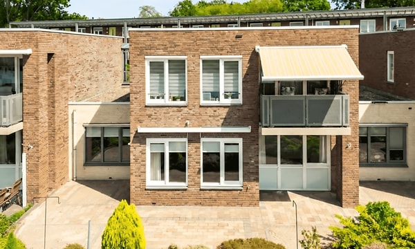 Appartement | 101m² | €1950,-