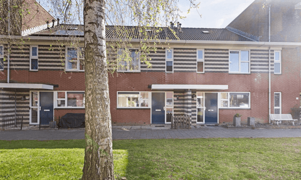 Huis | 109m² | €2490,-