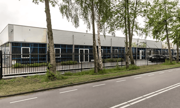 Kantoor | m² | €8888,-