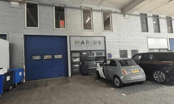 Bedrijfsruimte | 233m² | €2750,-