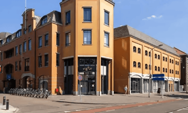 Kamer | 75m² | €1193,-