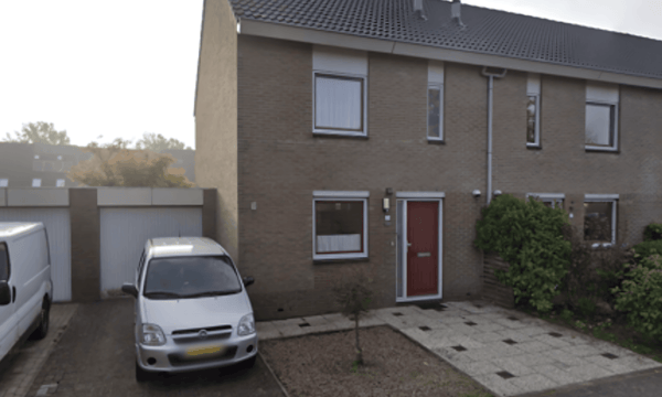 Huis | m² | €1050,-