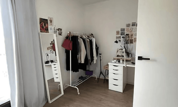 Studio | m² | €800,-