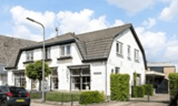 Kamer | 182m² | €2700,-