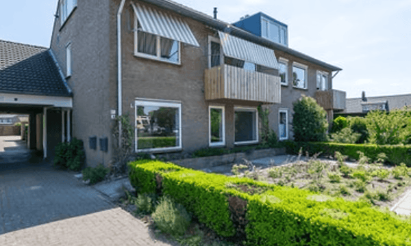 Huis | m² | €8888,-