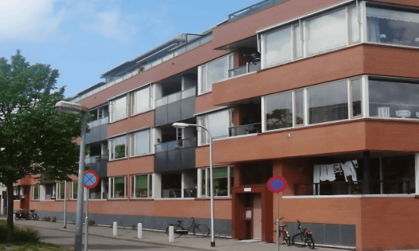 Parkeerplaats | m² | €1735,-