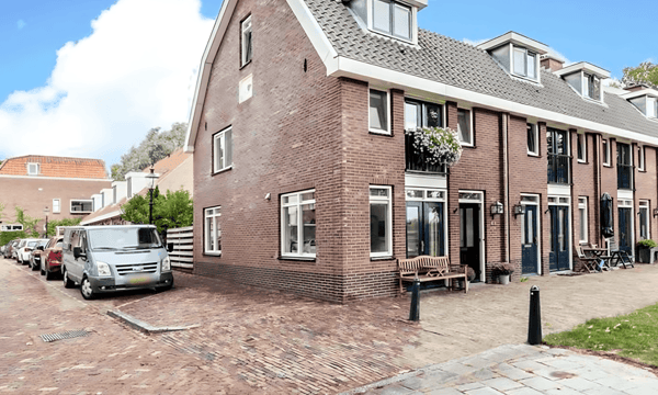 Huis | 105m² | Ossenmarkt | €2475,-