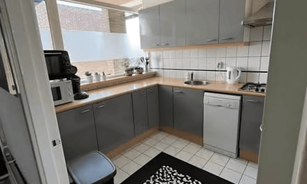 Kamer | 11m² | €667,-