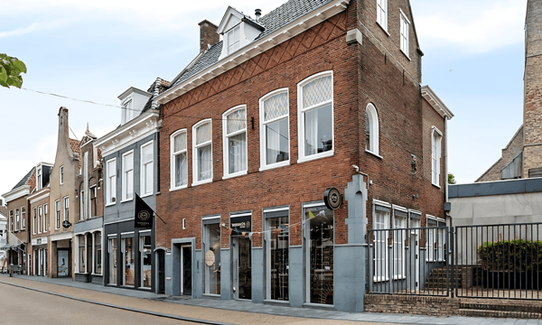 Appartement | 84m² | Raadhuisplein | €1295,-