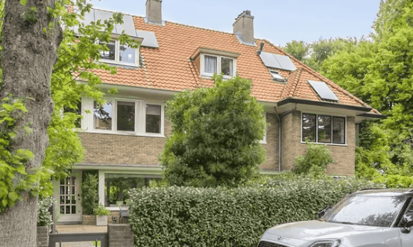 Kamer | 141m² | €4100,-