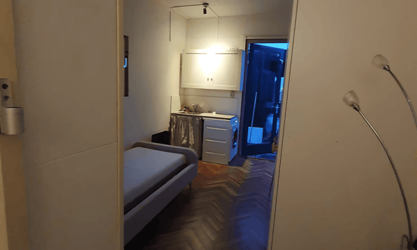 Kamer | 25m² | €1500,-