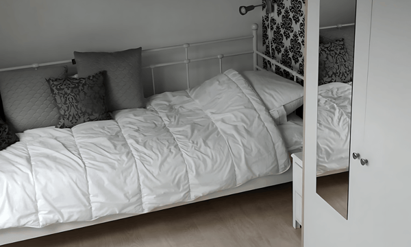 Kamer | 14m² | Spinozastate | €415,-