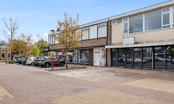 Huis | m² | €1050,-