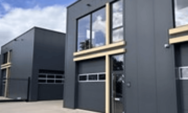 Bedrijfsruimte | 206m² | €1600,-
