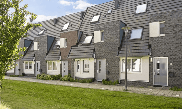 Huis | 122m² | E.W. Bakerstraat | €1800,-