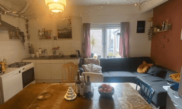Kamer | 14m² | €358,-