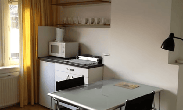 Kamer | m² | €2026,-